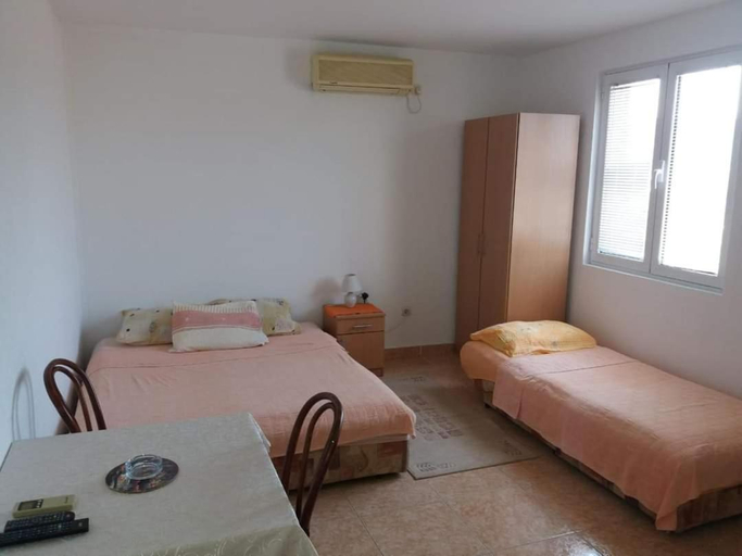 Others 5, Apartmani Simonovic