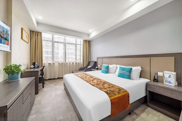 Bedroom 9
