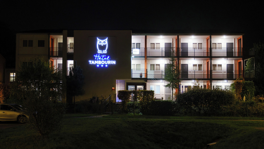 Exterior & Views 2, Hotel Tambourin, Marne