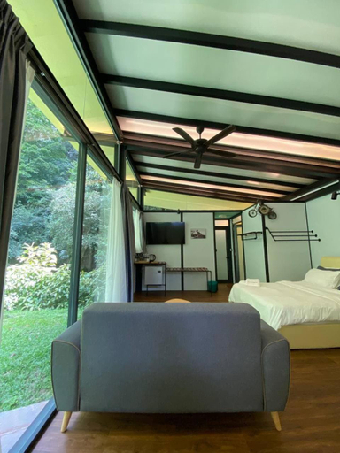 Bedroom 12