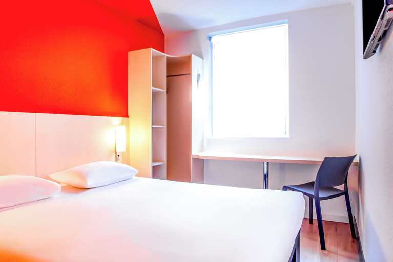 Bedroom 4, ibis budget Cannes centre ville, Alpes-Maritimes