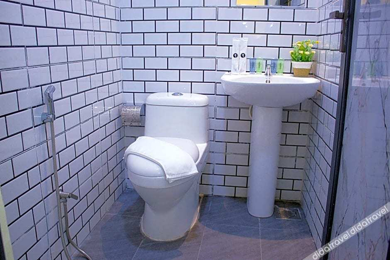 Bathroom 5, Astar Hotel Bukit Bintang, Kuala Lumpur