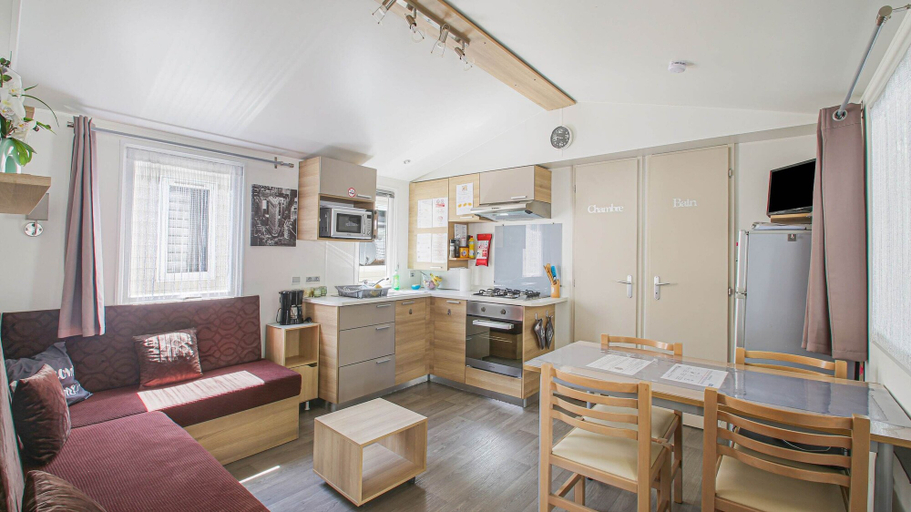 Living room 2, Appealing Mobile Home in Saint Jean de Monts, Vendée