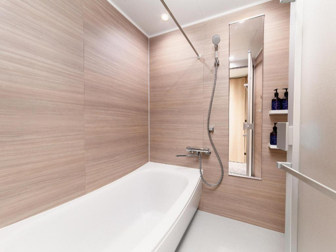 Bathroom 7