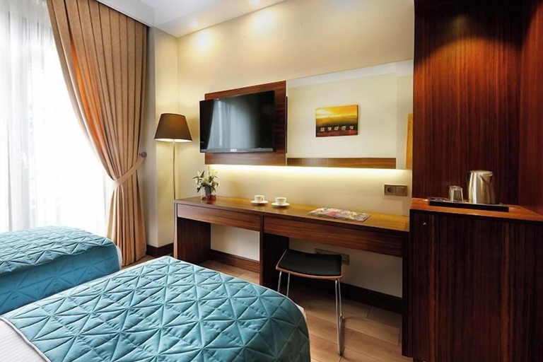 Bedroom 2, The White Orient Hotel, Beyoğlu