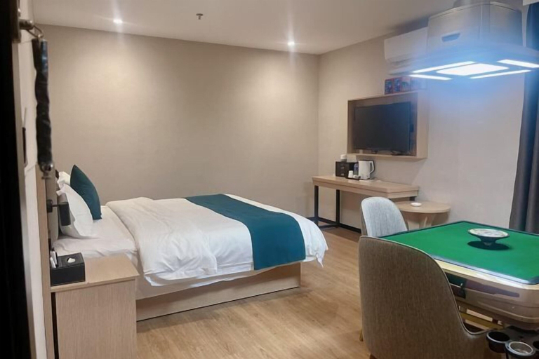 Bedroom 2, Shell Hotel (Zhuhai Doumen Daxin Xinduhui), Zhuhai