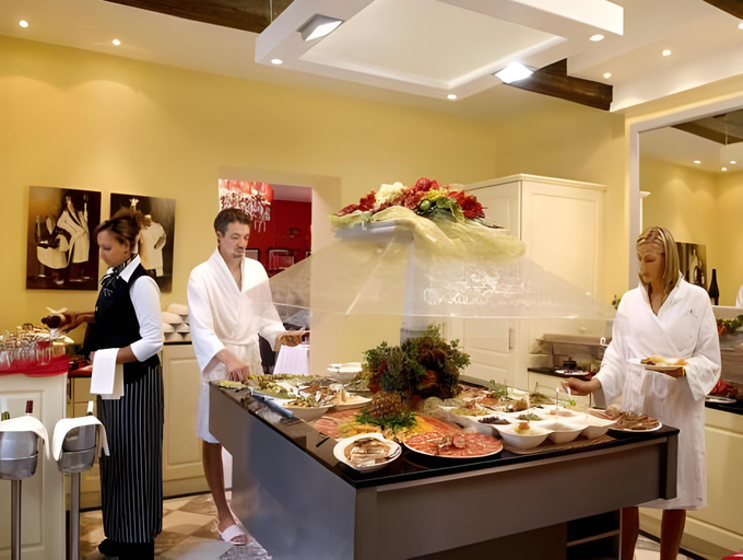Food & Drinks 5, Le Chateau Des Thermes, Liège