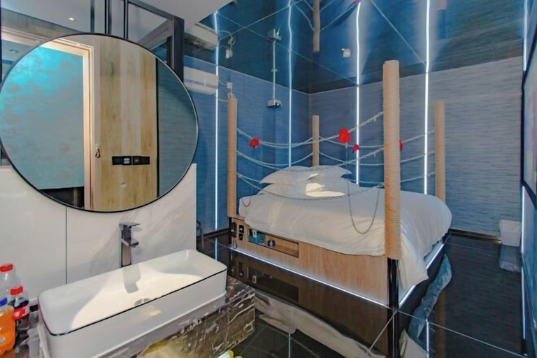 Bathroom 4, QIngGuo intelligence Hotel, Jiaxing