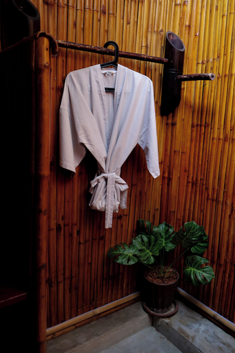 Bathroom 5, Lazy Days Bungalows, Ko Lanta