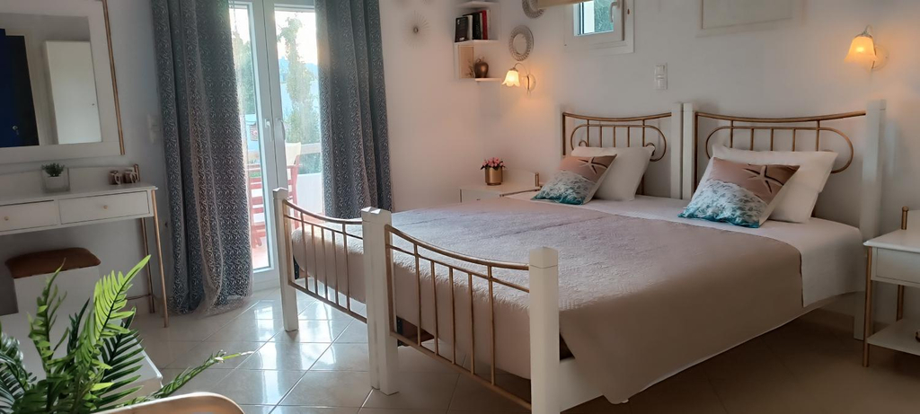 Others 3, Actis studios 1, South Aegean