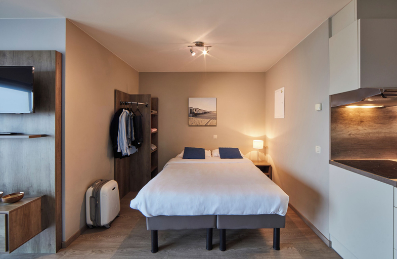 Bedroom 14