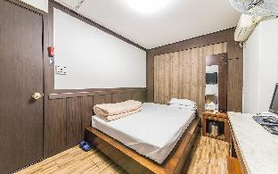 Bedroom 4, Brown Hotel, Jongno