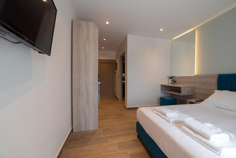 Others 5, Horeizons Modern Living, Central Macedonia