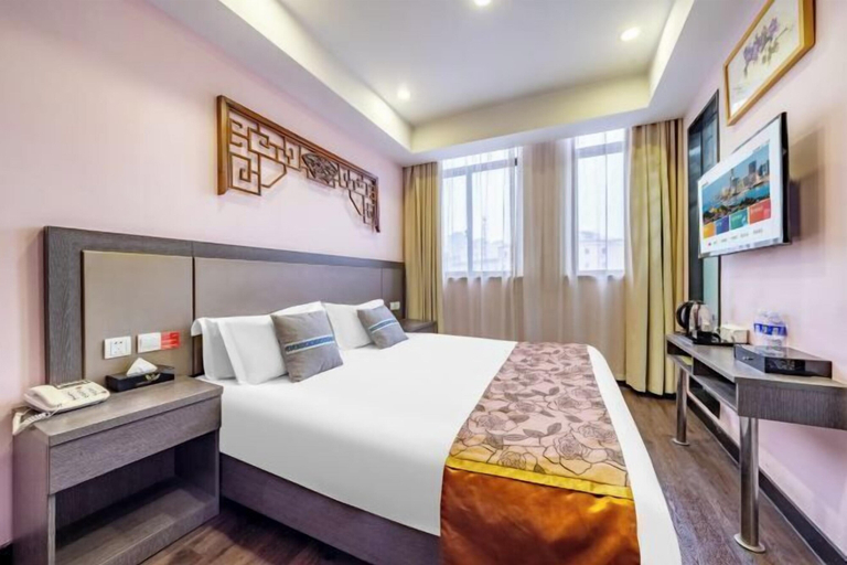 Bedroom 14