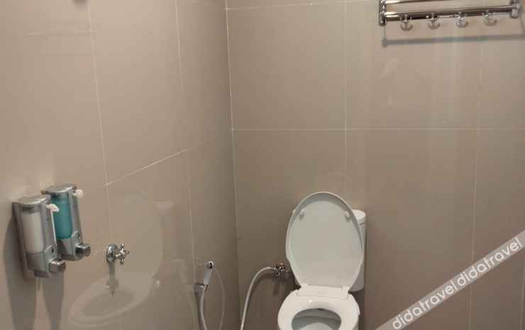 Bathroom 5, Karang Sari Hotel, Sukabumi