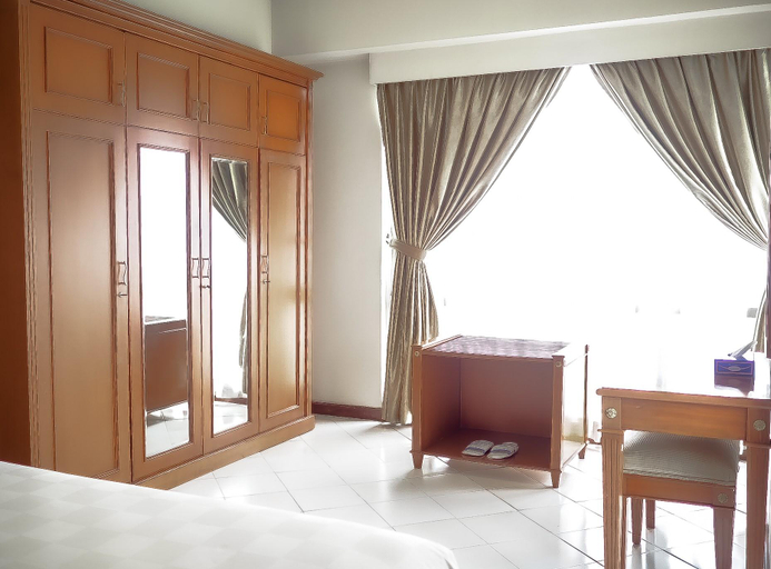 Bedroom 8