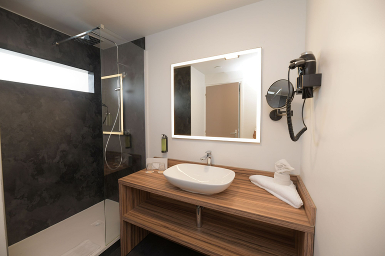 Bathroom 4, Carayou Hôtel & Spa, Les Trois-Îlets
