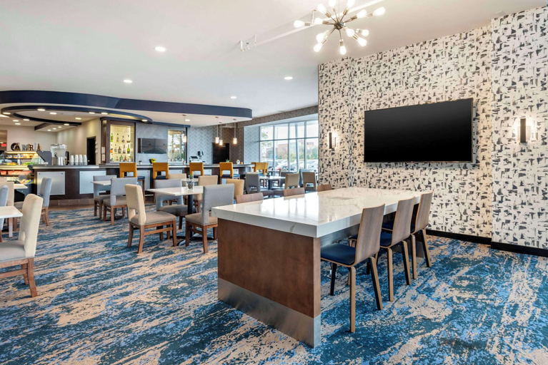 Food & Drinks 5, Cambria Hotel Minneapolis Maple Grove, Hennepin