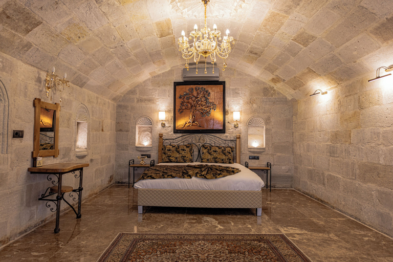 Bedroom 5, Göreme Cave Suites, Nevşehir