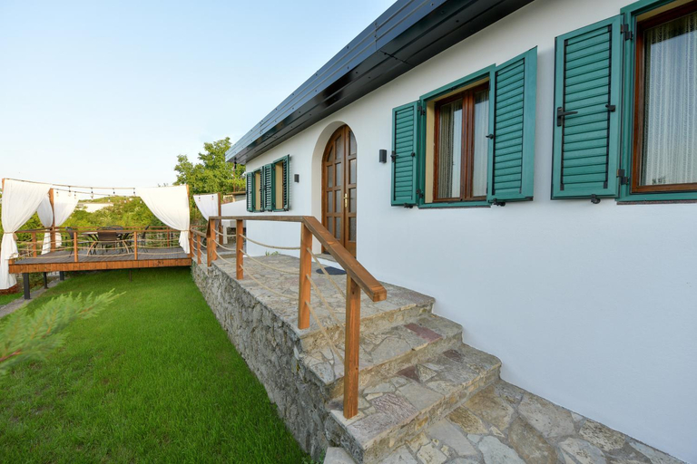 Others 5, White Pearl Villa, Shkodrës