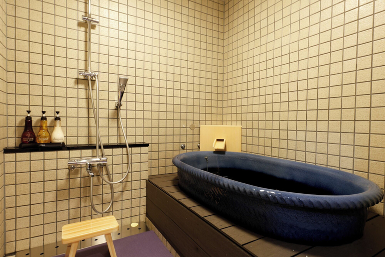 Bathroom 4, Kyomachiya Bettei Hanatei, Kyoto