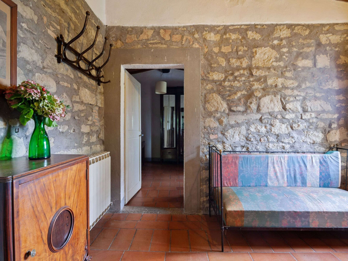 Room 3, Farmhouse in Castelfranco Piandisco With Garden, Arezzo