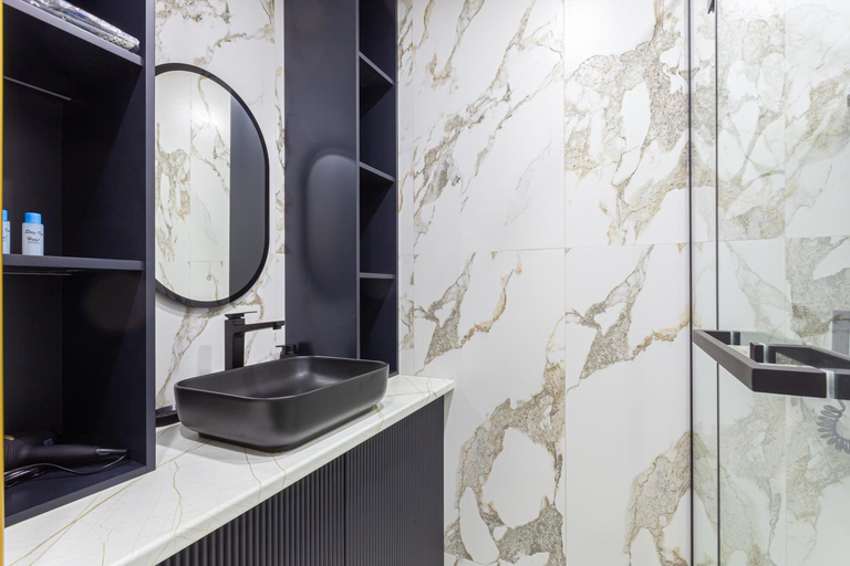 Bathroom 2, Apartments on Koghbatsi street 16, Yerevan