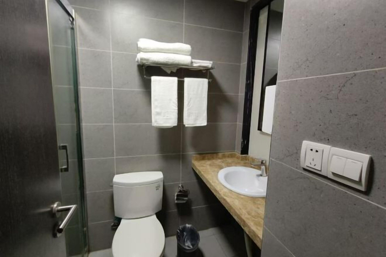 Bathroom 4