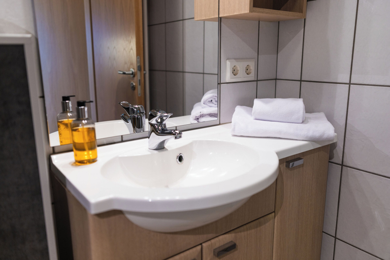 Bathroom 3, Hotel Laxarbakki, Skilmannahreppur