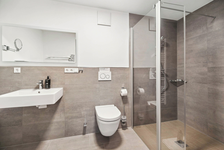 Bathroom 5, Limehome Kassel Wilhelmsstraße, Kassel