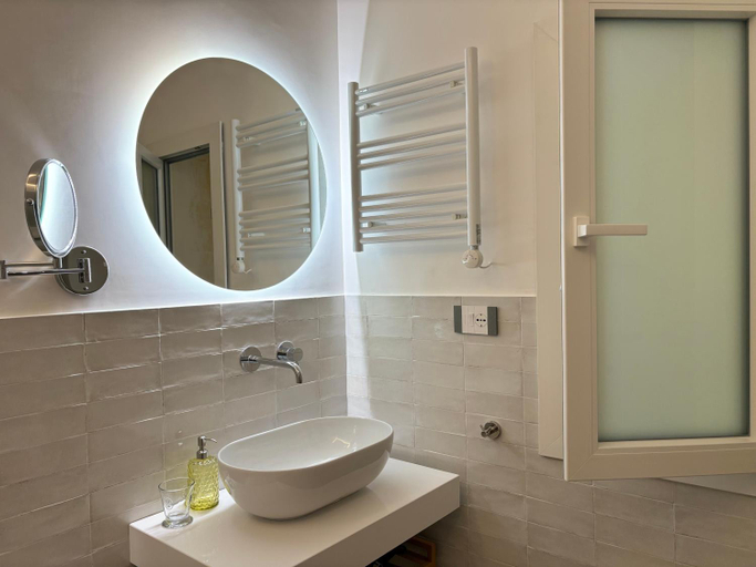 Bathroom 4, IL MASTIO Panoramic GUESTHOUSE - Vista Mare Napoli Centro, Napoli