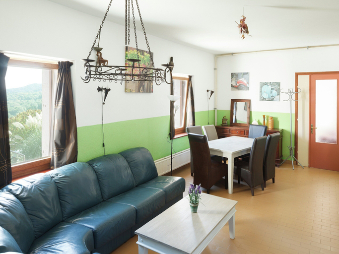 Living room 5, Traditional Apartment in Poffabro With Fireplace, Pordenone