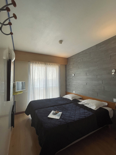 Bedroom 3, Le Voltaire, Ille-et-Vilaine