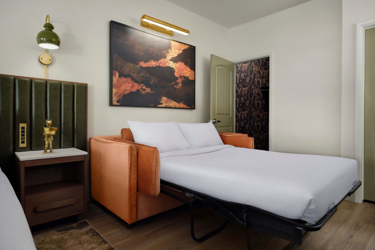 Bedroom 13