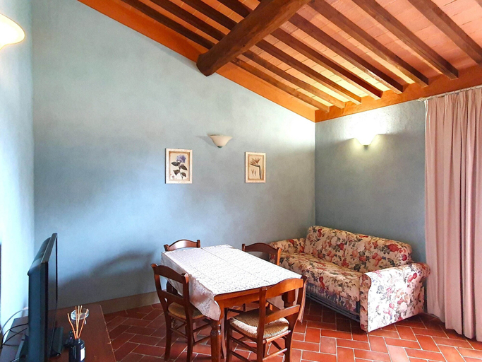 Living room, Apartment Monteverdi With Sauna & Pool, Pisa
