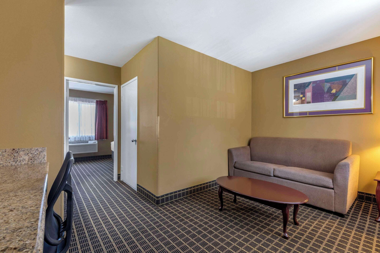 Others 5, Quality Inn & Suites Westminster Seal Beach, Orange
