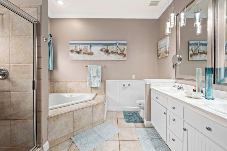 Bathroom 3, Algun Dia - Plush Family-friendly Home - A Block From Beach, Bay