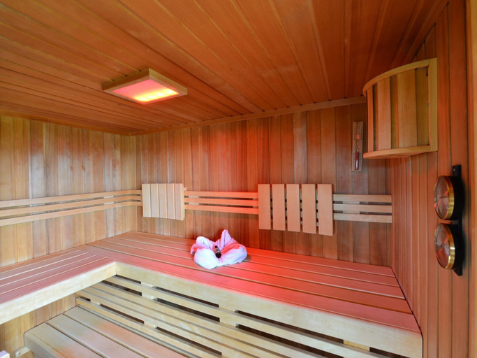 Spa treatment 5, Tranquil Holiday Home in Blossersberg With Terrace, Regen