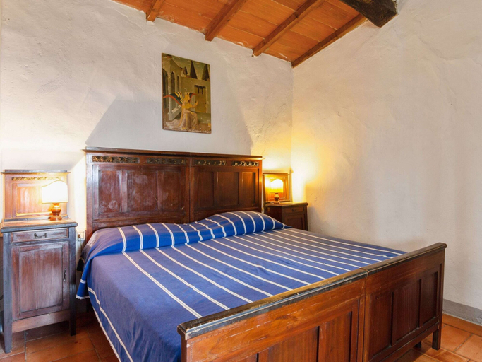 Room 5, Farmhouse in Castelfranco Piandisco With Garden, Arezzo