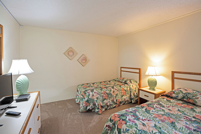 Bedroom 3, Ocean Towers, Horry