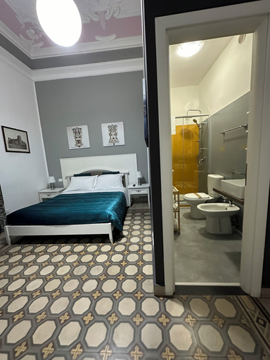 Bathroom 5, B&B I Puritani, Catania