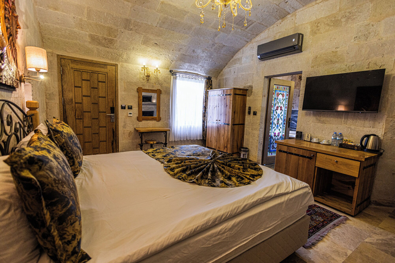 Bedroom 5, Göreme Cave Suites, Nevşehir