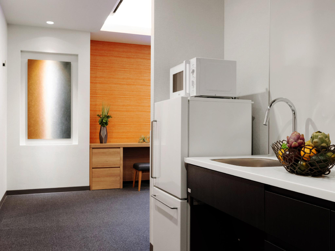Dining Room 10