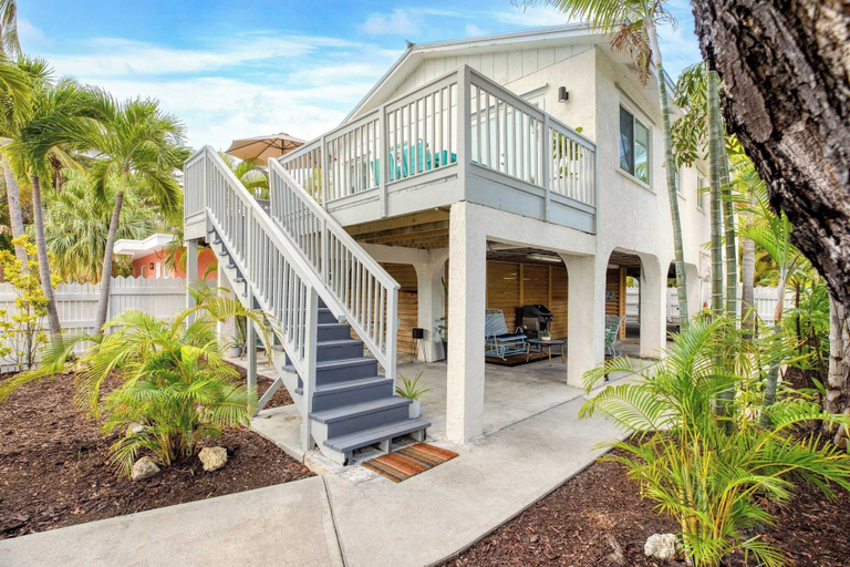 Exterior & Views 2, Sea Glass Secrets by Avantstay 3 Mins to Beach, Monroe