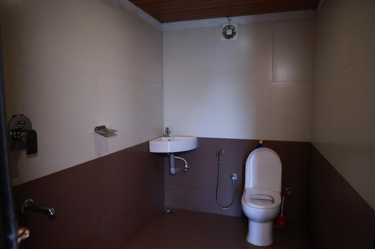 Bathroom 3, Nest in mist INN, Idukki