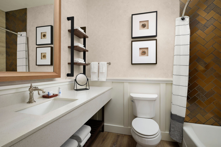 Bathroom 7