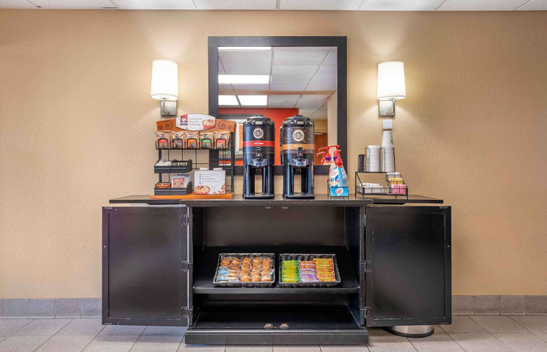 Food & Drinks 5, Extended Stay America Suites Chicago Itasca, Dupage