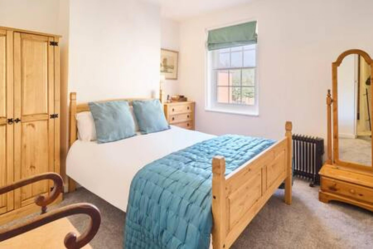 Bedroom 3, Host Stay St Radigunds House, Kent