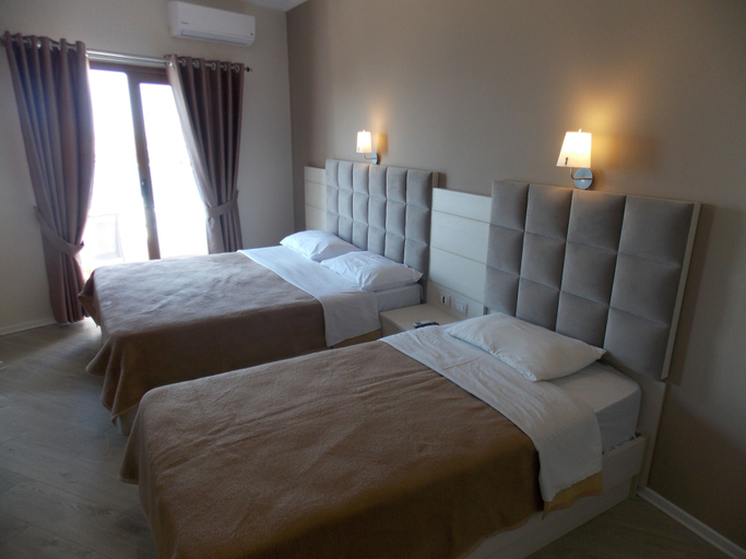 Bedroom 4, Hotel Mediterrane, Sarandës