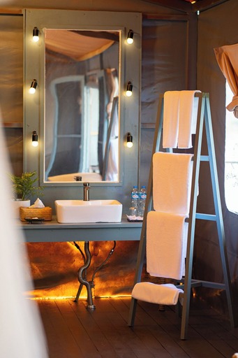Bathroom, Hueanphae Luang Prabang, Xieng Ngeun